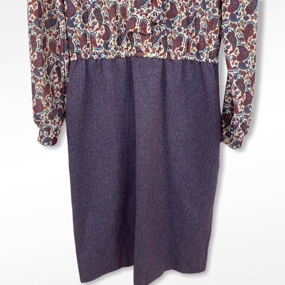 VTG Paul Alfred Paisley Tie Neck Secretary Dress - Picture 3 of 10